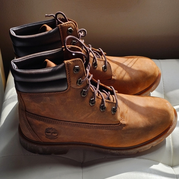 Timberlands - Picture 1 of 5